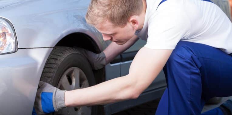 driveway car repair